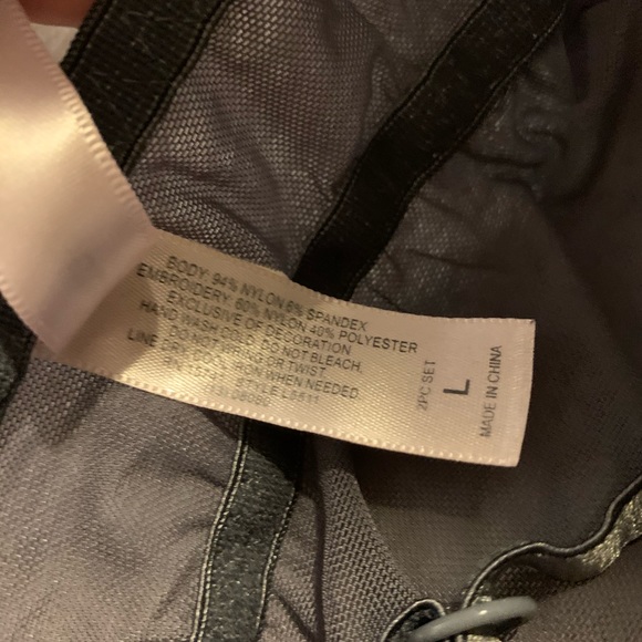 Fun and flirty lingerie - Picture 3 of 3